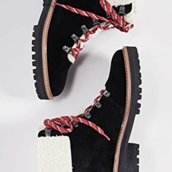 Villa Rouge Boots - Picture 3 of 12